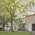 Ext&eacute;rieur c&ocirc;t&eacute; jardin 