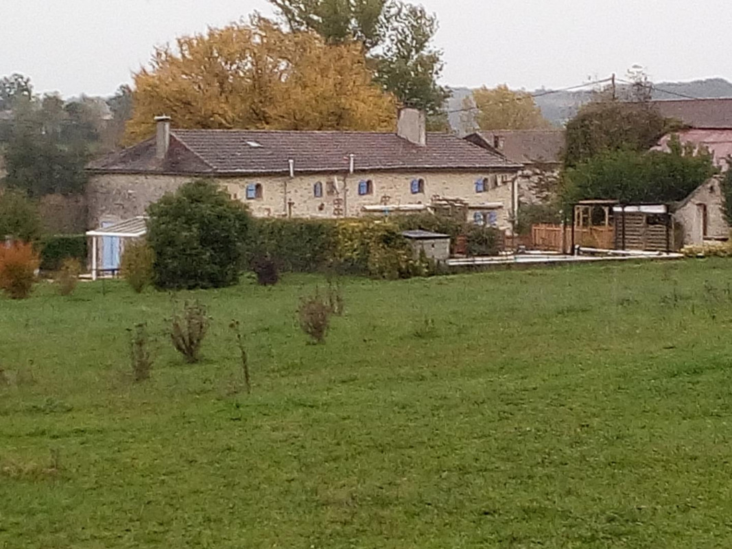 photo 0