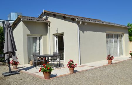gite les kiwis avec salon jardin , barbecue , et parasol Gîte n°724004 Marmande - Lot-et-Garonne - gite les kiwis avec salon jardin , barbecue , et parasol
