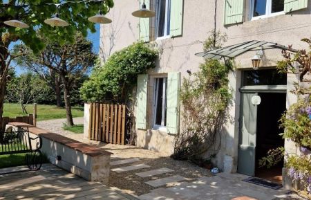 G&icirc;te n&deg;5160 Aubiac - Lot-et-Garonne - Jardin clos