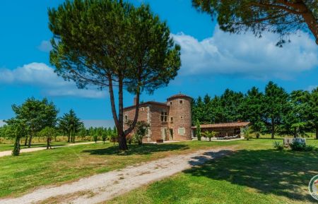 G&icirc;te n&deg;202507 Bruch - Lot-et-Garonne - photo